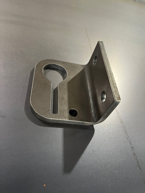 Screw-On Banjo Slot Chain Latch – Latch Only