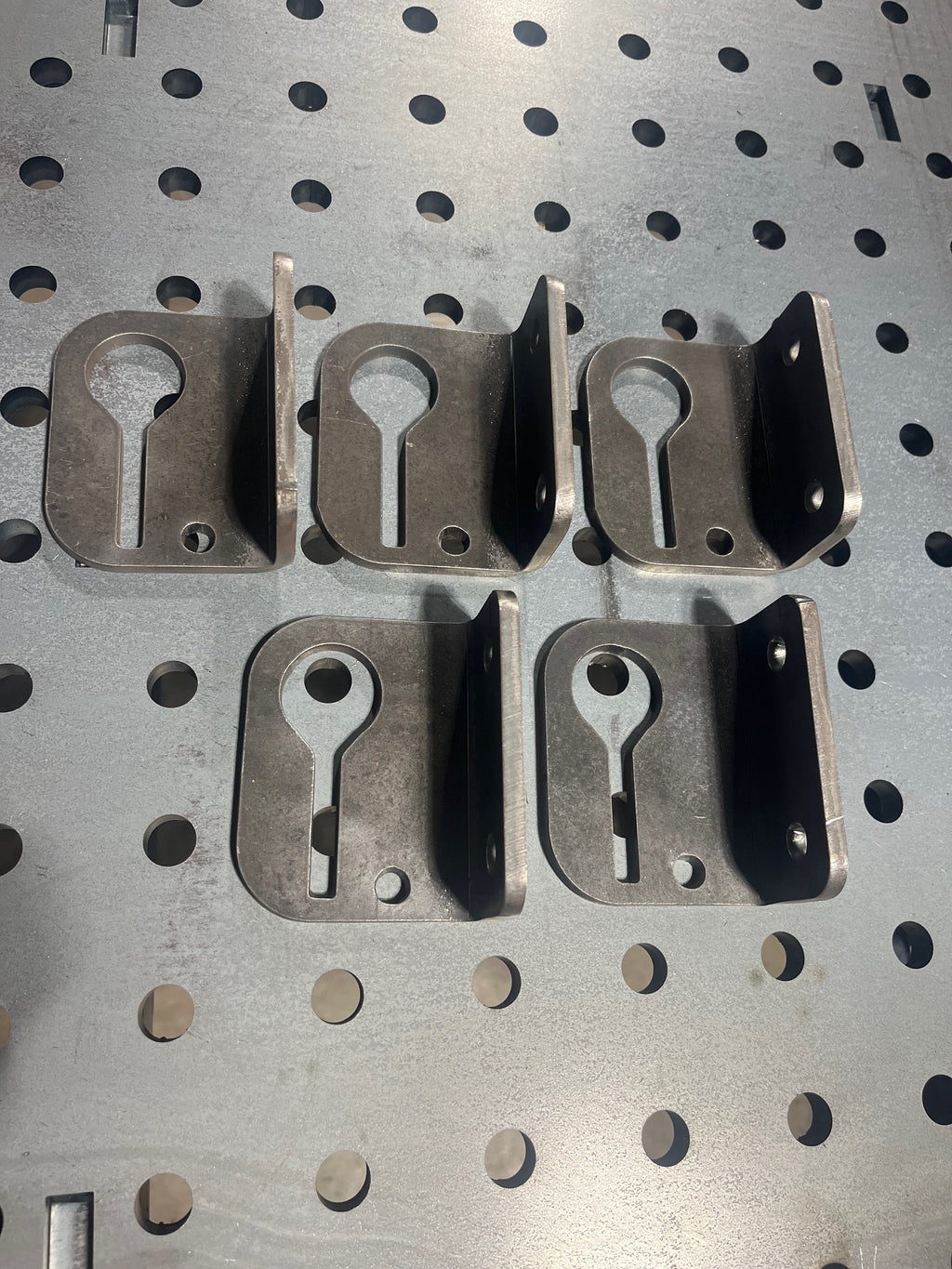 Screw-On Banjo Slot Chain Latch – Latch Only